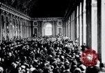 Standbild Paris Peace Conference Versailles Frankreich, 1919, aus Sekunde 15 historischem Filmmaterial Videoclip 65675029029