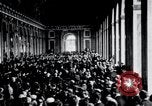 Standbild Paris Peace Conference Versailles Frankreich, 1919, aus Sekunde 18 historischem Filmmaterial Videoclip 65675029029