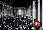 Standbild Paris Peace Conference Versailles Frankreich, 1919, aus Sekunde 20 historischem Filmmaterial Videoclip 65675029029