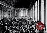 Standbild Paris Peace Conference Versailles Frankreich, 1919, aus Sekunde 23 historischem Filmmaterial Videoclip 65675029029