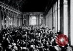 Standbild Paris Peace Conference Versailles Frankreich, 1919, aus Sekunde 31 historischem Filmmaterial Videoclip 65675029029