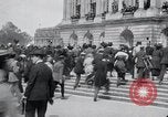 Immagine di Grande folla Versailles FRANCIA, 1919, secondo 8 filmato di repertorio 65675029030