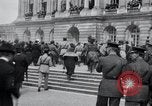 Immagine di Grande folla Versailles FRANCIA, 1919, secondo 20 filmato di repertorio 65675029030