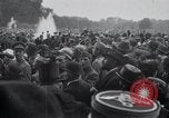 Immagine di Dignitari lasciare Versailles FRANCIA, 1919, secondo 16 filmato di repertorio 65675029032