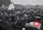 Immagine di Dignitari lasciare Versailles FRANCIA, 1919, secondo 17 filmato di repertorio 65675029032