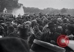 Immagine di Dignitari lasciare Versailles FRANCIA, 1919, secondo 19 filmato di repertorio 65675029032