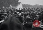Immagine di Dignitari lasciare Versailles FRANCIA, 1919, secondo 23 filmato di repertorio 65675029032
