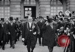 Immagine di Dignitari lasciare Versailles FRANCIA, 1919, secondo 34 filmato di repertorio 65675029032