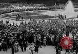 Immagine di Dignitari lasciare Versailles FRANCIA, 1919, secondo 48 filmato di repertorio 65675029032