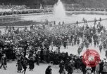 Immagine di Dignitari lasciare Versailles FRANCIA, 1919, secondo 54 filmato di repertorio 65675029032