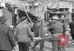 Standbild Leichen von Gefangenen Nordhausen Deutschland, 1945, aus Sekunde 48 historischem Filmmaterial Videoclip 65675029042