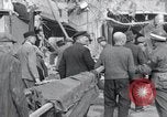 Standbild Leichen von Gefangenen Nordhausen Deutschland, 1945, aus Sekunde 54 historischem Filmmaterial Videoclip 65675029042