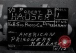 Standbild freigegeben amerikanischen Gefangenen Grasleben Deutschland, 1945, aus Sekunde 1 historischem Filmmaterial Videoclip 65675029044