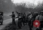 Standbild freigegeben amerikanischen Gefangenen Grasleben Deutschland, 1945, aus Sekunde 12 historischem Filmmaterial Videoclip 65675029044