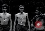 Standbild freigegeben amerikanischen Gefangenen Grasleben Deutschland, 1945, aus Sekunde 29 historischem Filmmaterial Videoclip 65675029044