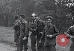 Image libéré des prisonniers américains Grasleben Allemagne, 1945, de la seconde 28 séquences d'archives historiques vidéo 65675029045