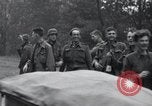 Image libéré des prisonniers américains Grasleben Allemagne, 1945, de la seconde 39 séquences d'archives historiques vidéo 65675029045