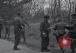 Immagine di Rilasciato americani prigionieri Grasleben Germania, 1945, secondo 4 filmato di repertorio 65675029046