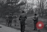 Immagine di Rilasciato americani prigionieri Grasleben Germania, 1945, secondo 10 filmato di repertorio 65675029046