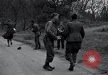 Immagine di Rilasciato americani prigionieri Grasleben Germania, 1945, secondo 35 filmato di repertorio 65675029046