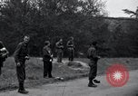Immagine di Rilasciato americani prigionieri Grasleben Germania, 1945, secondo 41 filmato di repertorio 65675029046