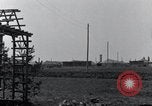 Standbild Exhumierungen von Leichen Arnstadt Deutschland, 1945, aus Sekunde 62 historischem Filmmaterial Videoclip 65675029048