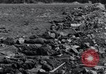 Immagine di Corpi esumato Arnstadt Germania, 1945, secondo 50 filmato di repertorio 65675029049
