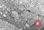 Image fosse Arnstadt Allemagne, 1945, de la seconde 19 séquences d'archives historiques vidéo 65675029051