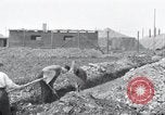 Image fosse Arnstadt Allemagne, 1945, de la seconde 31 séquences d'archives historiques vidéo 65675029051