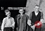 Image camp de concentration victimes Nordhausen Allemagne, 1945, de la seconde 57 séquences d'archives historiques vidéo 65675029052
