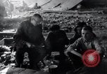 Image prisonniers émaciés Nordhausen Allemagne, 1945, de la seconde 32 séquences d'archives historiques vidéo 65675029053