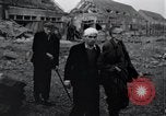 Immagine di Noi medici Nordhausen Germania, 1945, secondo 30 filmato di repertorio 65675029054