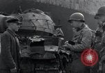Immagine di Scatafascio M4 serbatoio Hilden Germania, 1945, secondo 20 filmato di repertorio 65675029060