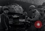 Immagine di Scatafascio M4 serbatoio Hilden Germania, 1945, secondo 21 filmato di repertorio 65675029060
