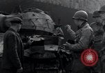 Immagine di Scatafascio M4 serbatoio Hilden Germania, 1945, secondo 24 filmato di repertorio 65675029060