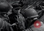 Immagine di Scatafascio M4 serbatoio Hilden Germania, 1945, secondo 32 filmato di repertorio 65675029060
