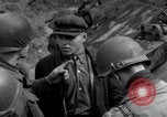 Immagine di Scatafascio M4 serbatoio Hilden Germania, 1945, secondo 34 filmato di repertorio 65675029060