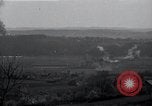 Standbild Artillerie shell Hits Tambach Deutschland, 1945, aus Sekunde 3 historischem Filmmaterial Videoclip 65675029071