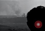 Standbild Artillerie shell Hits Tambach Deutschland, 1945, aus Sekunde 36 historischem Filmmaterial Videoclip 65675029071