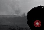 Standbild Artillerie shell Hits Tambach Deutschland, 1945, aus Sekunde 38 historischem Filmmaterial Videoclip 65675029071
