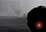 Standbild Artillerie shell Hits Tambach Deutschland, 1945, aus Sekunde 39 historischem Filmmaterial Videoclip 65675029071