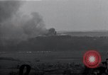 Standbild Artillerie shell Hits Tambach Deutschland, 1945, aus Sekunde 54 historischem Filmmaterial Videoclip 65675029071