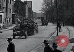 Standbild United States Army Konvoi Tambach Deutschland, 1945, aus Sekunde 3 historischem Filmmaterial Videoclip 65675029072