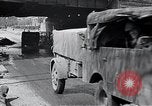 Standbild United States Army Konvoi Tambach Deutschland, 1945, aus Sekunde 28 historischem Filmmaterial Videoclip 65675029072