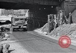 Standbild United States Army Konvoi Tambach Deutschland, 1945, aus Sekunde 32 historischem Filmmaterial Videoclip 65675029072