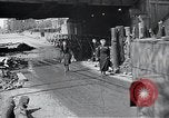 Standbild United States Army Konvoi Tambach Deutschland, 1945, aus Sekunde 37 historischem Filmmaterial Videoclip 65675029072
