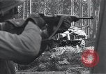 Standbild USA 87 Infanterie Division Tambach Deutschland, 1945, aus Sekunde 13 historischem Filmmaterial Videoclip 65675029073