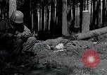 Standbild USA 87 Infanterie Division Tambach Deutschland, 1945, aus Sekunde 42 historischem Filmmaterial Videoclip 65675029073