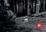 Standbild USA 87 Infanterie Division Tambach Deutschland, 1945, aus Sekunde 46 historischem Filmmaterial Videoclip 65675029073