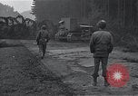 Standbild Bulldozer Osterode Deutschland, 1945, aus Sekunde 6 historischem Filmmaterial Videoclip 65675029074
